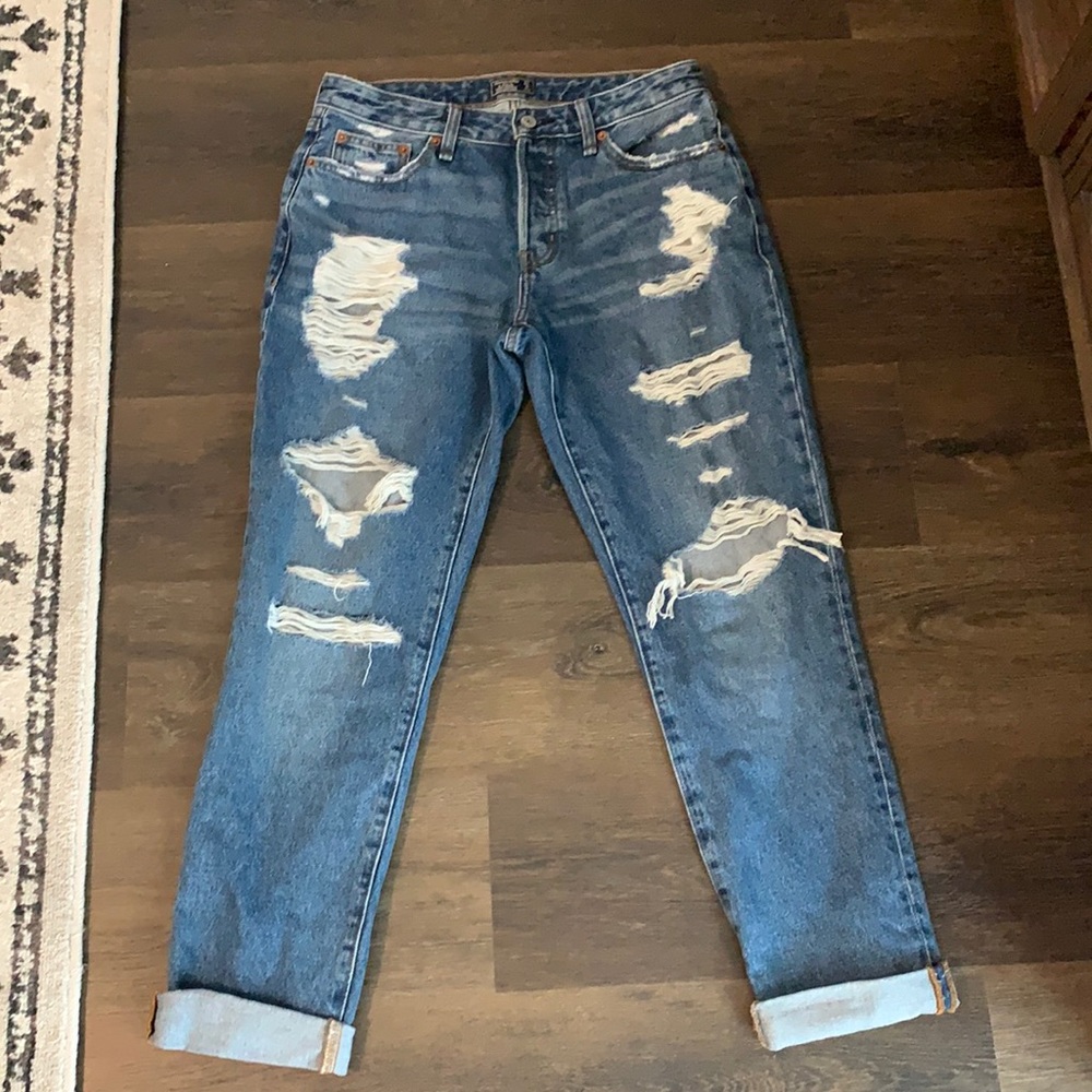 Abercrombie & Fitch distressed jeans